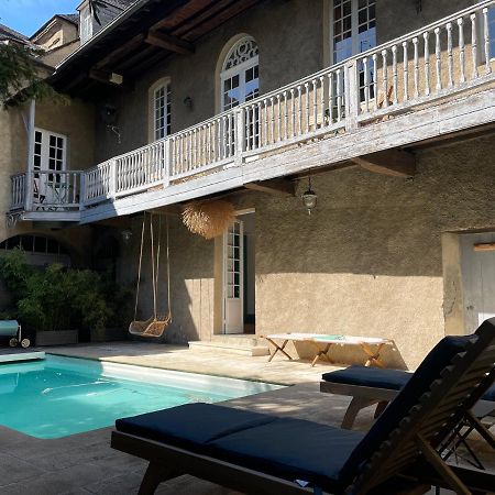 La Maison Aux Murs Anciens Et Ses Chambres Tarbes Exterior foto